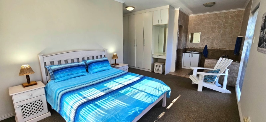 3 Bedroom Property for Sale in Franskraal Western Cape